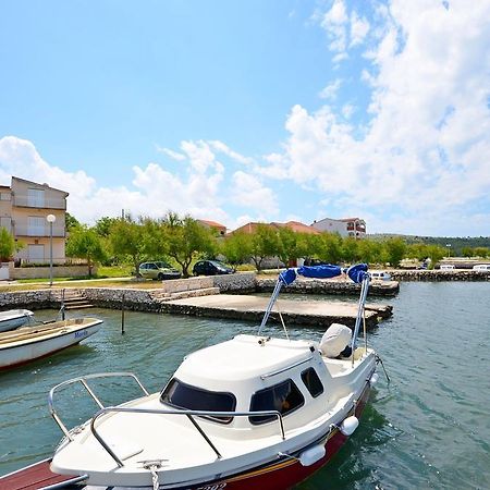 Apartments Vila Punta Jadrtovac Exteriör bild
