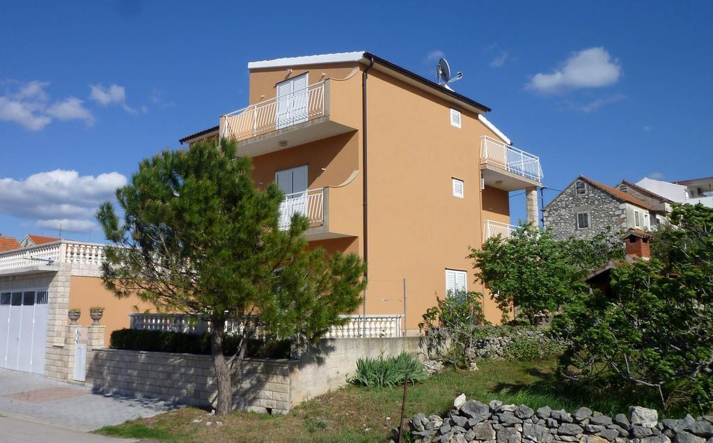 Apartments Vila Punta Jadrtovac Exteriör bild