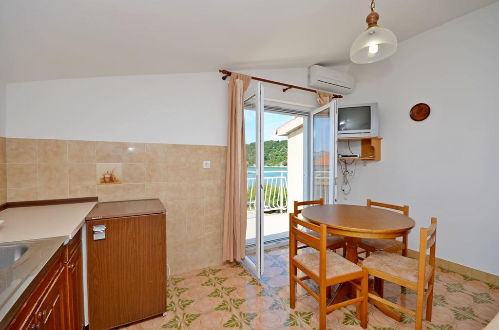Apartments Vila Punta Jadrtovac Exteriör bild