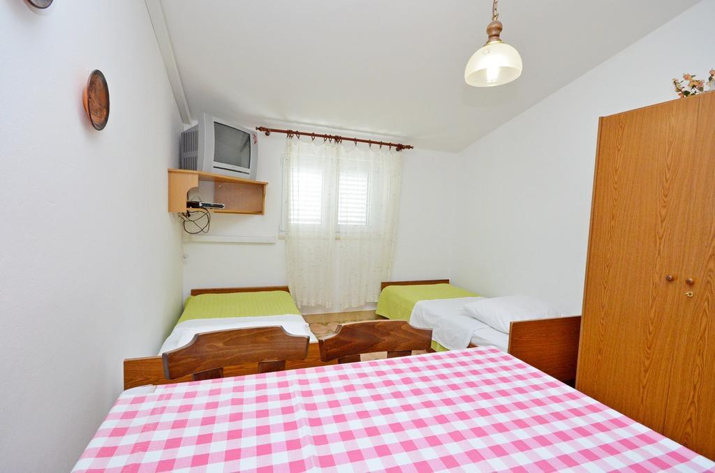 Apartments Vila Punta Jadrtovac Exteriör bild