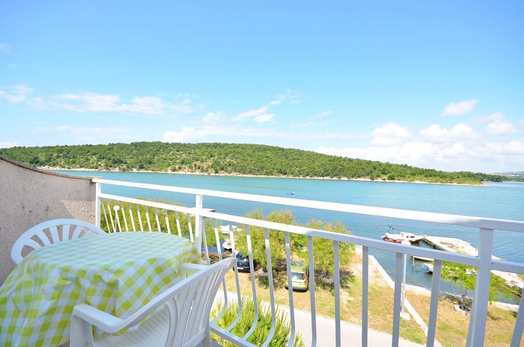 Apartments Vila Punta Jadrtovac Exteriör bild