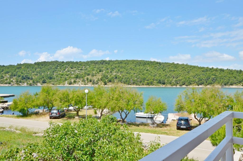 Apartments Vila Punta Jadrtovac Exteriör bild